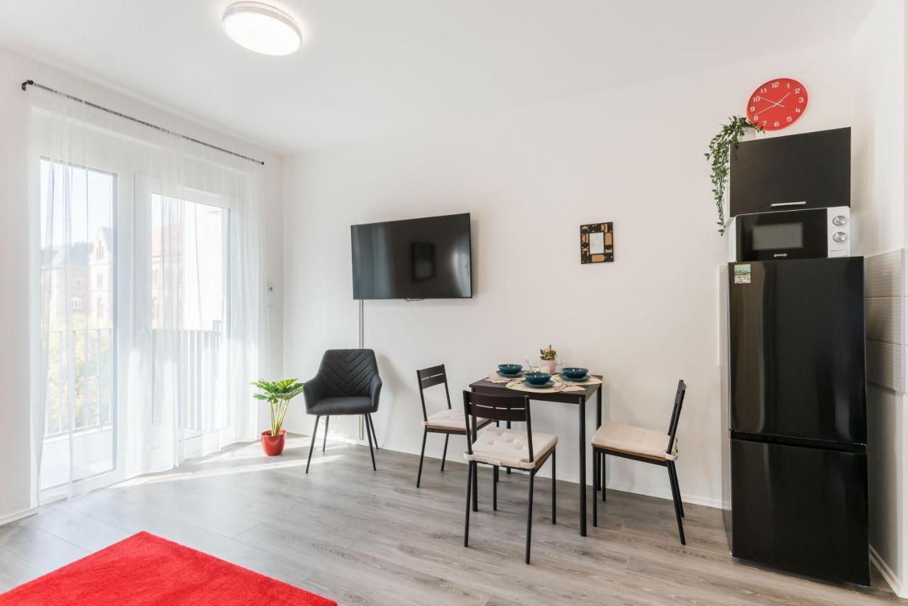 New Blue Danube Apartment With Balcony And Parking بودابست المظهر الخارجي الصورة
