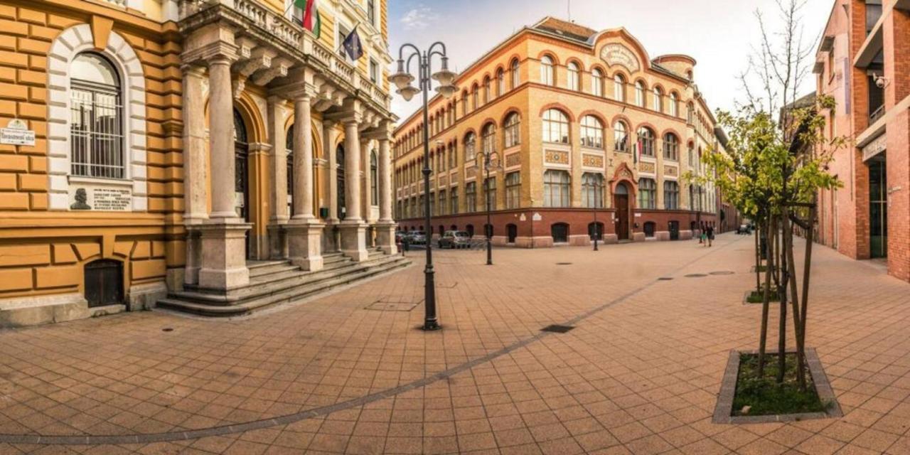New Blue Danube Apartment With Balcony And Parking بودابست المظهر الخارجي الصورة